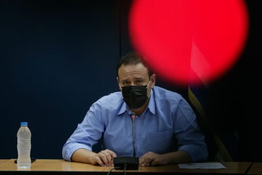 Αντιδράσεις από τη διαρροή των πρακτικών της επιτροπής των ειδικών