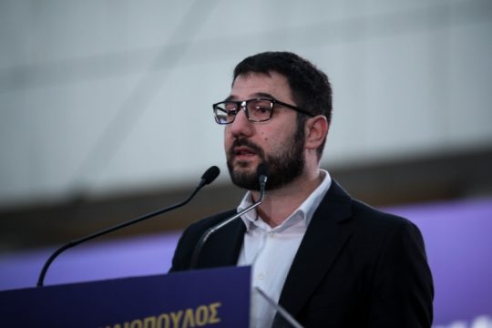 «Η κυβέρνηση έχει χάσει τον έλεγχο της πανδημίας και την εμπιστοσύνη της κοινωνίας»