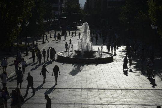 «Καύσωνας» το Πάσχα μπορεί να «σπάσει» ρεκόρ πολλών ετών