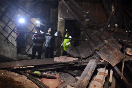 Τουλάχιστον 8 νεκροί και 12 τραυματίες από τα 6 Ρίχτερ στην Ινδονησία
