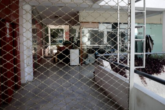 Στέλνουν τους υπουργούς να μαζέψουν το κυβερνητικό φιάσκο