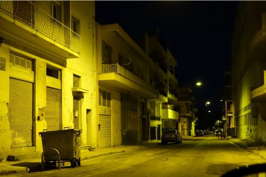 Η πόλη μετέωρη