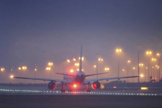 Φόβοι για χάος στα αεροδρόμια λόγω των πιστοποιητικών Covid-19
