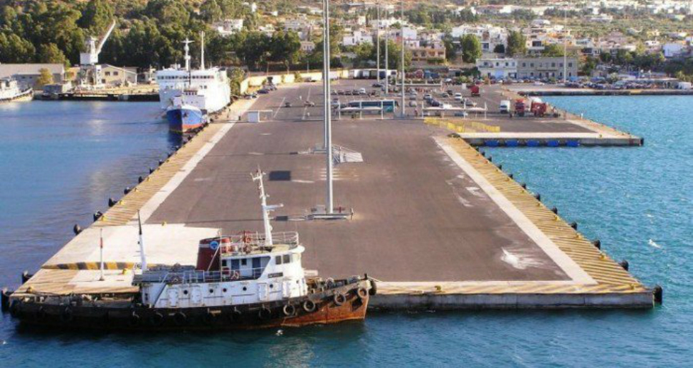 Μονοπώλιο στο λιμάνι της Σούδας καταγγέλλουν οι ιδιοκτήτες φορτηγών