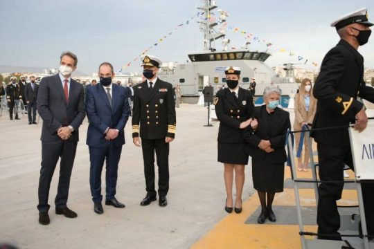 Τελετή ένταξης δύο σκαφών στο Λιμενικό με μηνύματα Μητσοτάκη προς Τουρκία
