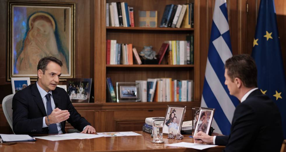 «Μία από τα ίδια» ο Κ. Μητσοτάκης για εμβόλια, ατομική ευθύνη και Πάσχα