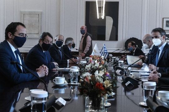 Για την πενταμερή της Γενεύης προετοιμάζονται Μητσοτάκης – Αναστασιάδης