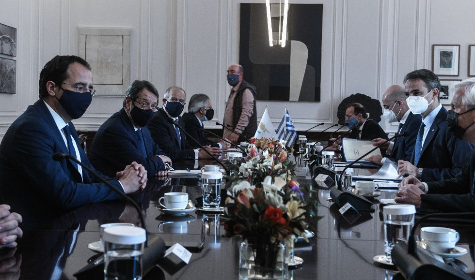 Για την πενταμερή της Γενεύης προετοιμάζονται Μητσοτάκης – Αναστασιάδης