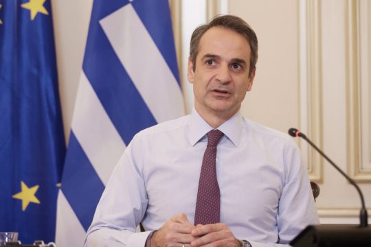 Το κρέας ψάρι κάνει ο πρωθυπουργός στο ν/σ για τα εργασιακά