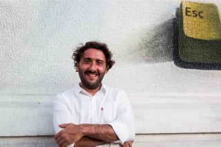 Το Facebook είναι μια εταιρεία που κάνει πολιτική καθημερινά