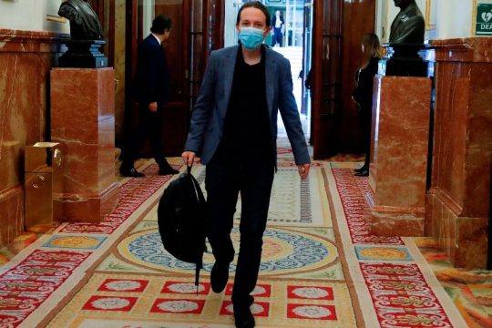 Απειλές με σφαίρες για τον Ισπανό ΥΠΕΣ και τον ηγέτη των Podemos