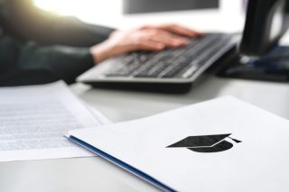 Πρόγραμμα με δίδακτρα στο ΑΠΘ…college