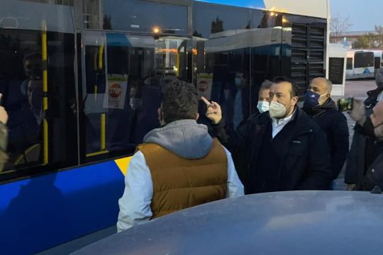 Τα «καινούργια» λεωφορεία έμειναν… στα «αποδυτήρια»