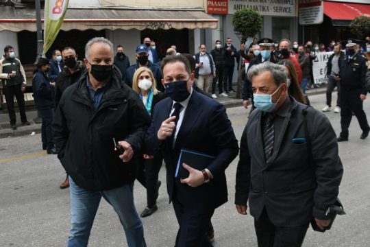 Κοίτα ο Στέλιος Πέτσας