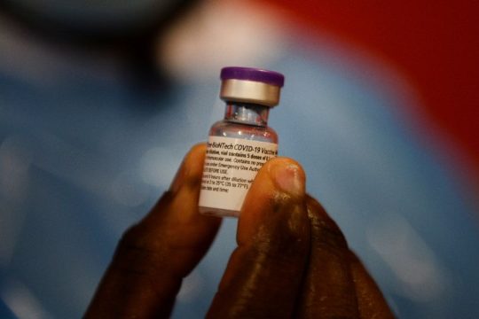 Υπό έρευνα περιστατικά φλεγμονών στην καρδιά μετά από εμβόλιο της Pfizer στο Ισραήλ