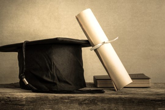 Αναγνωρίσεις… δύο ταχυτήτων από το υπουργείο Παιδείας