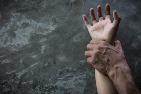 Σύλληψη καθηγητή μετά από καταγγελία μαθήτριας για σεξουαλική παρενόχληση