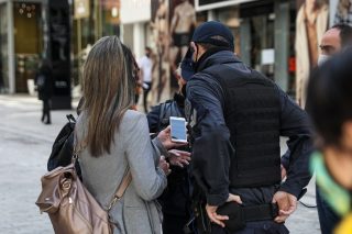 Κυβερνητικό αλαλούμ με το θέμα της κατάργησης του sms