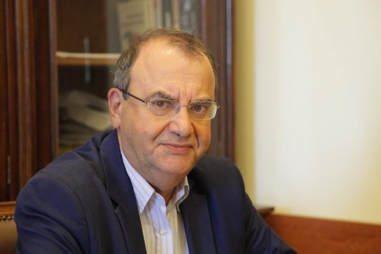 Κυβέρνηση επικίνδυνη για υγεία, εισοδήματα, δικαιώματα