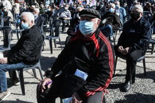Στον δρόμο ξανά οι συνταξιούχοι