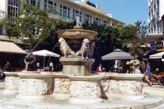 «Άνοιξαν» οι διαδημοτικές μετακινήσεις – Καμπανάκι για Ρέθυμνο και Χανιά