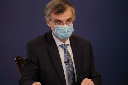 Σ. Τσιόδρας: 1 στις 100.000 η πιθανότητα θρόμβωσης από εμβόλιο AstraZeneca