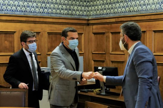 Συνάντηση Τσίπρα με την ΕΔΕ για τον παραγκωνισμό των δικαστών από τις θεσμικές διαδικασίες