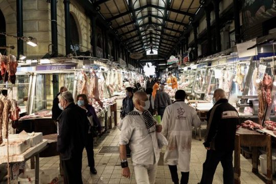 ΚΙΝ.ΑΛΛ.: «Δικαίωμα όλων το πασχαλινό τραπέζι, η κυβέρνηση όφειλε να στηρίξει τους πολίτες»