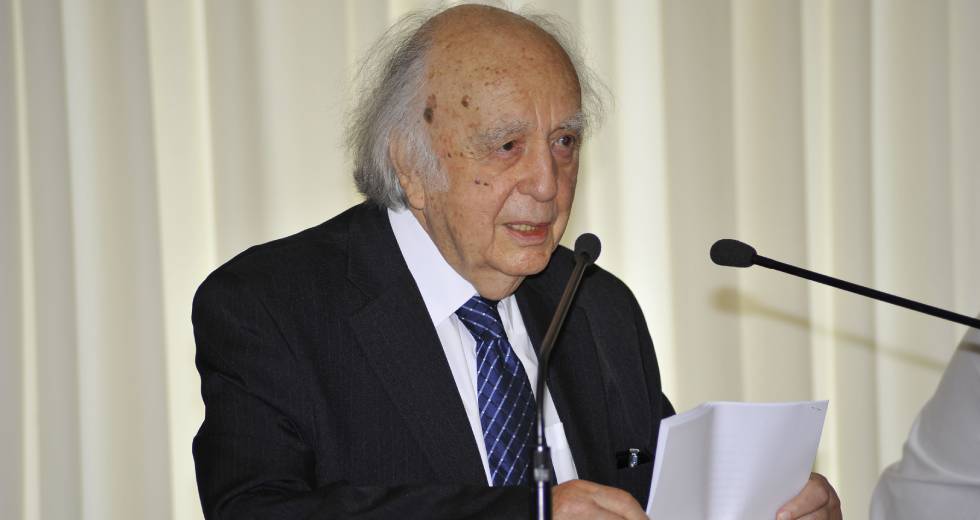 Έφυγε από τη ζωή ο Βάσος Λυσσαρίδης