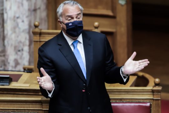 Στην επιτροπή το ν/σ για τους απόδημους εν μέσω σφοδρής αντιπαράθεσης