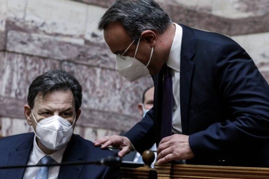Σφυροκόπημα για το «Ελλάδα 2.0» στις Επιτροπές της Βουλής