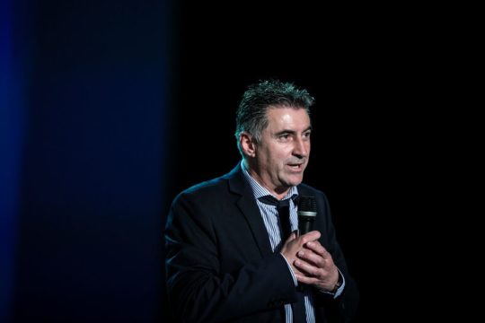 Ο άνθρωπος που κυνηγά ένα δεύτερο… θαύμα