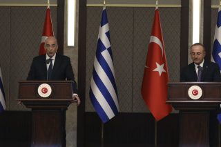 Προβληματίζει η επίσκεψη Τσαβούσογλου στη Θράκη