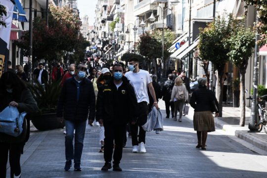 Καταγγελία για μεθόδευση λειτουργίας καταστημάτων την Κυριακή