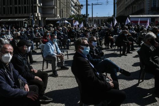 «Μύθος οι αυξήσεις και τα αναδρομικά στις συντάξεις»