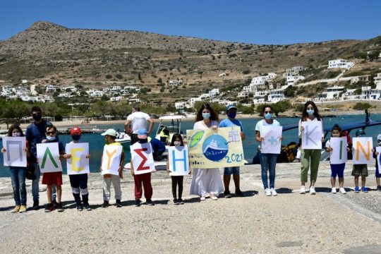 Με εμβόλια έφτασαν φέτος οι «άγγελοι» των νησιωτών