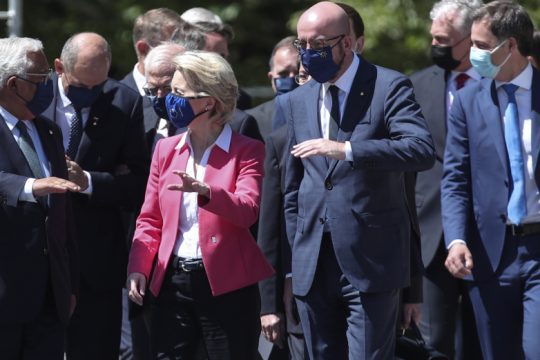 Η Ε.Ε. «ανοίγει» στα μέσα Ιουνίου