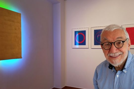 Στήβεν Αντωνάκος: οροθετώντας τον χρόνο