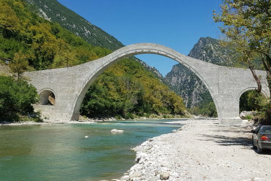 Για την αποκατάσταση του Γεφυριού της Πλάκας
