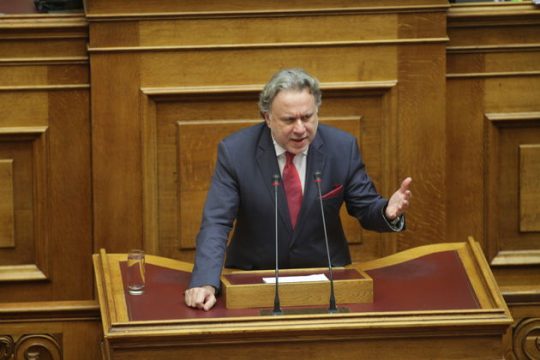Τροπολογία ΣΥΡΙΖΑ για 4 εκλογικές περιφέρειες αποδήμων στο ν/σ