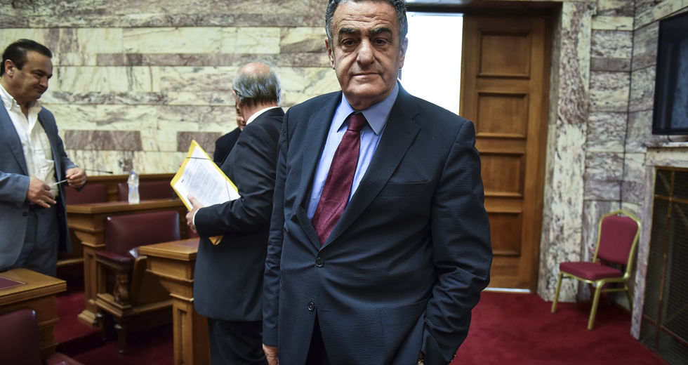 Μετά τις Γιαννάκου-Κεφαλογιάννη, επιφυλάξεις και από Χ. Αθανασίου για τη συνεπιμέλεια