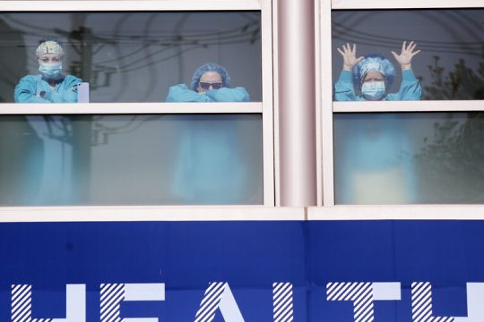 Φονικός ιός, άβουλα κράτη: το μείγμα της καταστροφής
