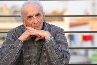 Περιμένοντας τα πάντα από τους άλλους…