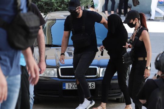 Για απόπειρα ανθρωποκτονίας θα δικαστεί η δράστις με το βιτριόλι
