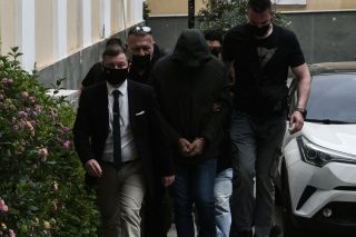 Καταθέσεις για τις «επισκέψεις» Φουρθιώτη στο υπ. Εργασίας