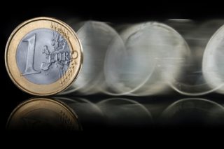 Μεταξύ θετικών και κανονιστικών ψευδαισθήσεων