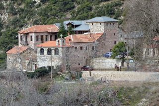 Αν-ορθόδοξος «πόλεμος» για τις ΑΠΕ