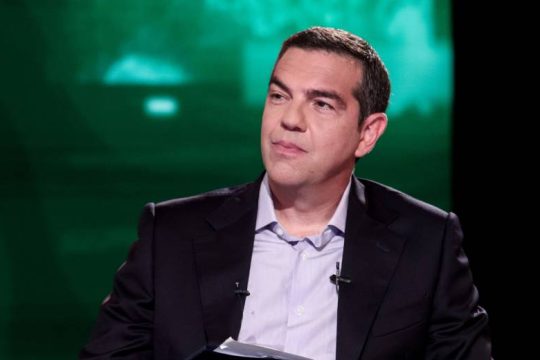 Τσίπρας: Ο πρωθυπουργός ξεπληρώνει γραμμάτια σε μια επιχειρηματική ελίτ