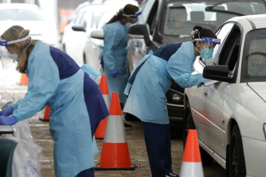 Και πάλι μάσκες στη Μελβούρνη λόγω νέας έξαρσης των κρουσμάτων