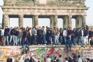 Ένας παλιός μας γνώριμος: ο δημοκρατικός δρόμος